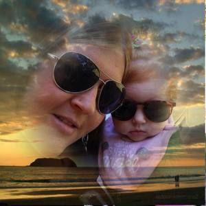 Meet your Posher, Carrie